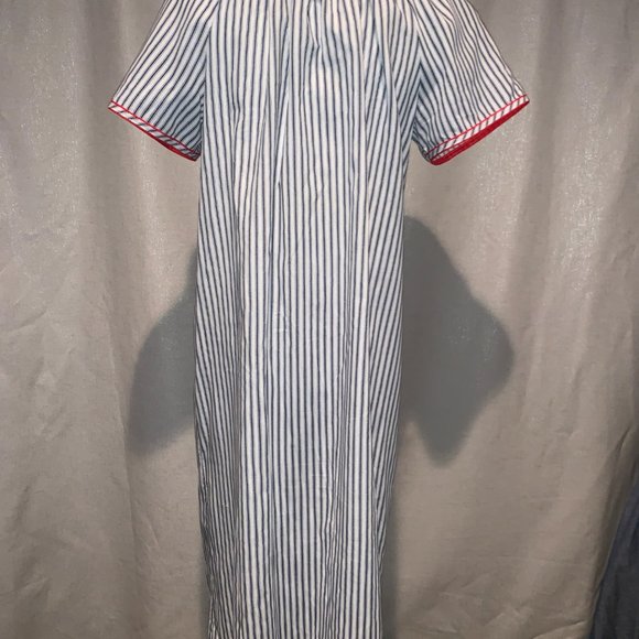 Vtg. 1950's ILGWU mumu/dress Women's small - Picture 6 of 7